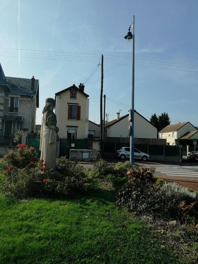 Loue Studio Propre !, Endroit Tres Calme, A 5 Minutes Gare Mantes La Jolie, Mantes-la-Jolie Exterior foto